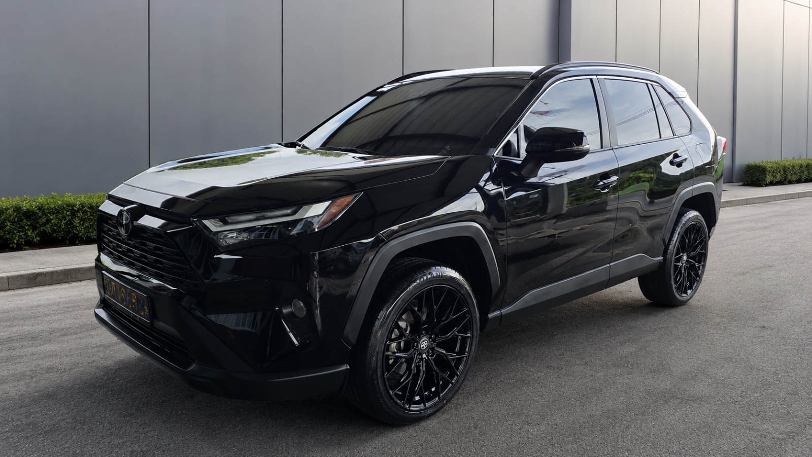 Toyota RAV4 con aros XS Wheels